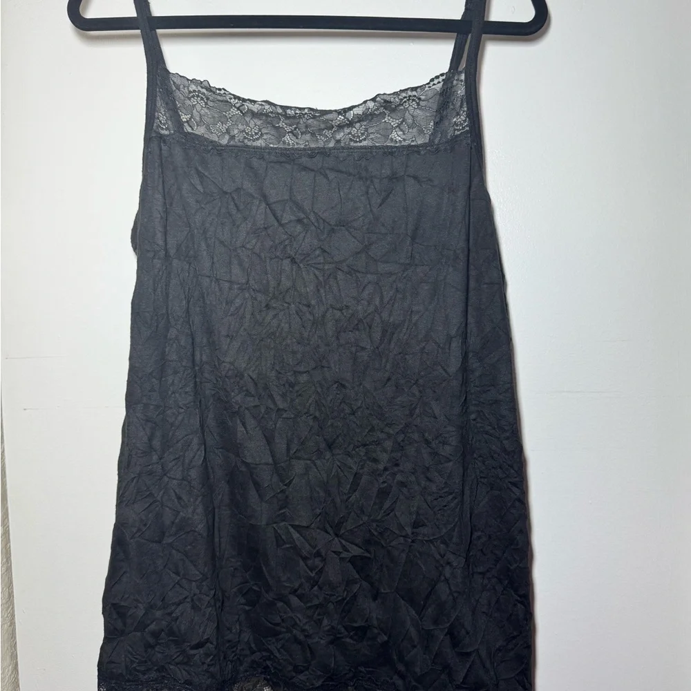EUC Maurice’s Solid Black Lace Trim Crinkle Cami Tank Top Plus Size 3 22/23 3X